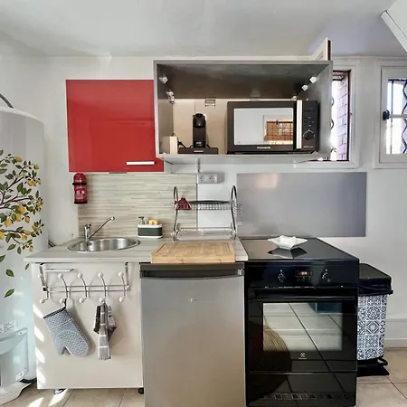 Pretty Duplex With Pool アパート