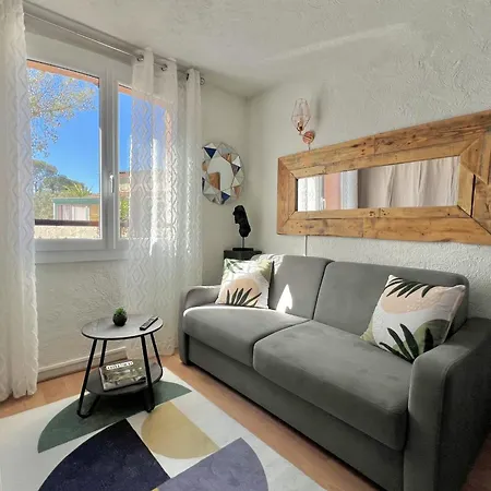Pretty Duplex With Pool アパート Saint-Raphaël